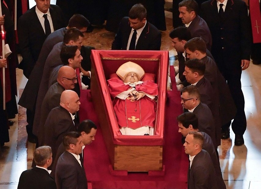 corpo papa Francisco