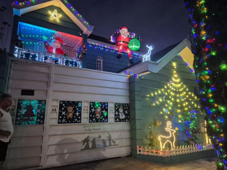 Casa decorada para o Natal vira atração e encanta moradores em Campinas